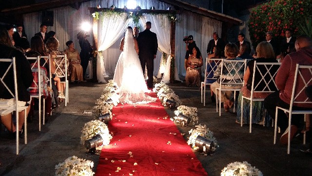 Foto 1 - Dj som luz telão casamento15 anos Niterói